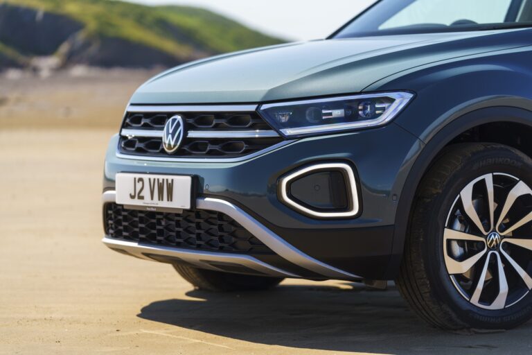 ACE, ARBÖ en GTÜ hebben allseason SUV-banden voor 2024 getest - Continental, Michelin en Bridgestone behoren tot de beste