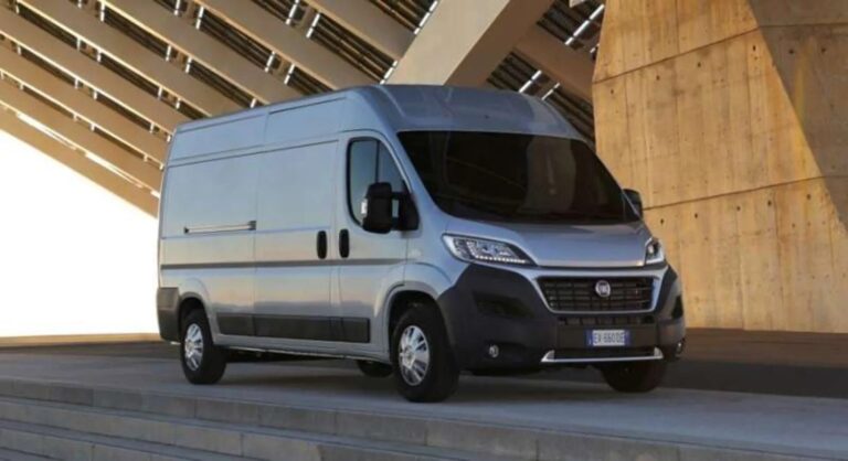 Promobil zomerbandtest 2026 (225/75 R16 C): Vredestein Comtrac 2+ domineert voor campers, Firestone en Barum presteren slecht op nat wegdek