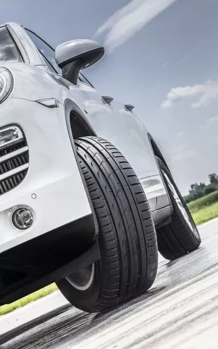 Nokian zLine SUV - 1